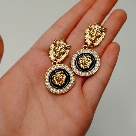 Jewelry - Picture 6 of 11